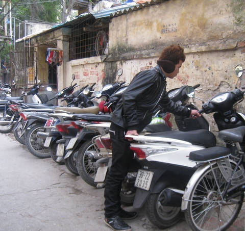 Muon van kieu lam them ngay Tet cua sinh vien