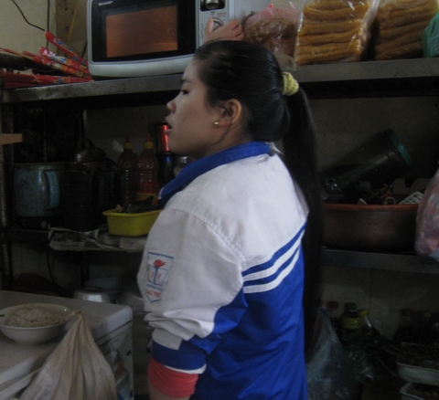 Muon van kieu lam them ngay Tet cua sinh vien