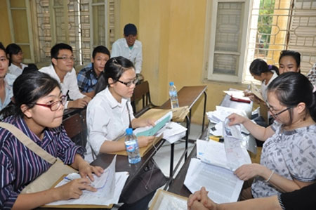 Cua hep cho truong dai hoc, cao dang ngoai cong lap