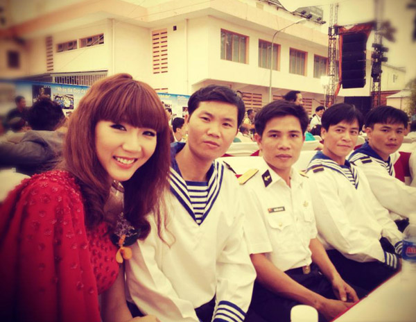 10 anh hot trong ngay tren Facebook ngay 04/01/2013