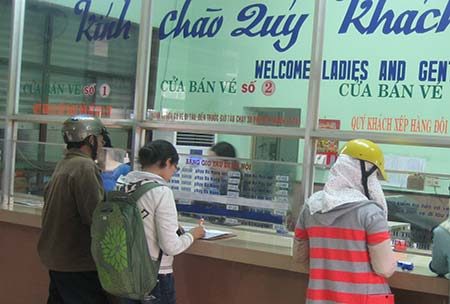 Tet 2013: Thanh doan Da Nang tang 2.000 ve xe tet mien phi cho sinh vien ngheo