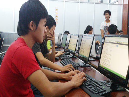 Từ năm 2013, các trường văn hóa nghệ thuật chỉ thi môn năng khiếu
