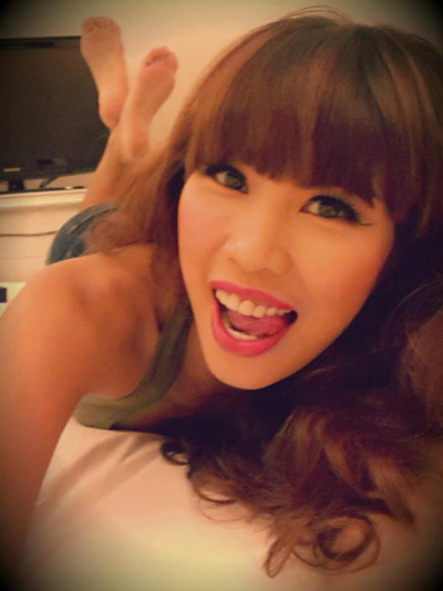 Siêu mẫu Hà Anh khoe bức ảnh tươi rói