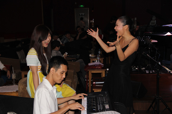 Chung ket Giong hat Viet  ven man tiet muc \