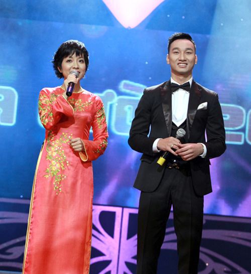 Gala Cuoi 2013: Hai Bac Nam hai mien hoi tu