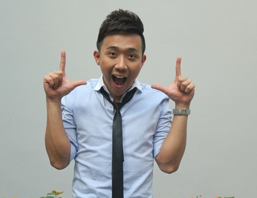 MC Tran Thanh cuc nhang trong chuong trinh 2Idol