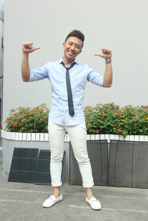MC Tran Thanh cuc nhang trong chuong trinh 2Idol
