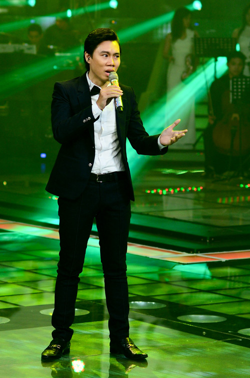 Huong Tram gianh ngoi vi quan quan Giong hat Viet 2012