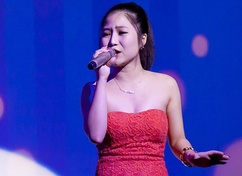Huong Tram sinh nam bao nhieu va thong tin profile