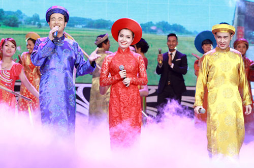 Thuy Nga hoa than lien tuc trong Gala Cuoi 2013