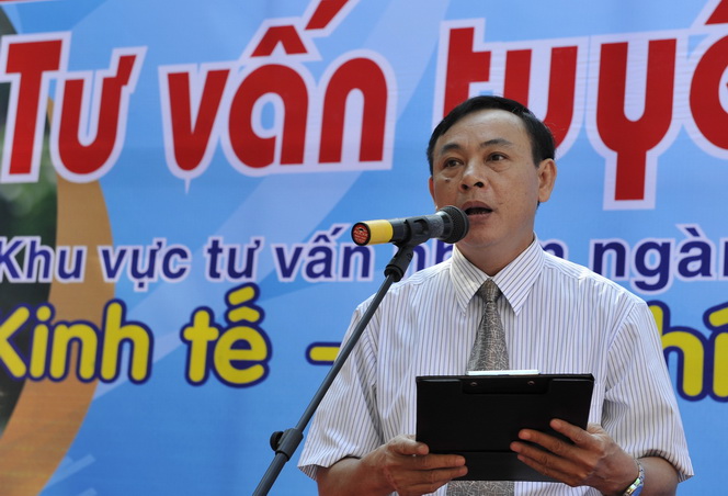 Tu van tuyen sinh tai Dong Nai: Hon 3000 hoc sinh tham gia