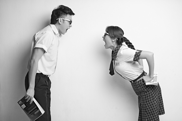 Họ tạo dáng nhí nhố, tinh nghịch, 'quậy' hết cỡ.