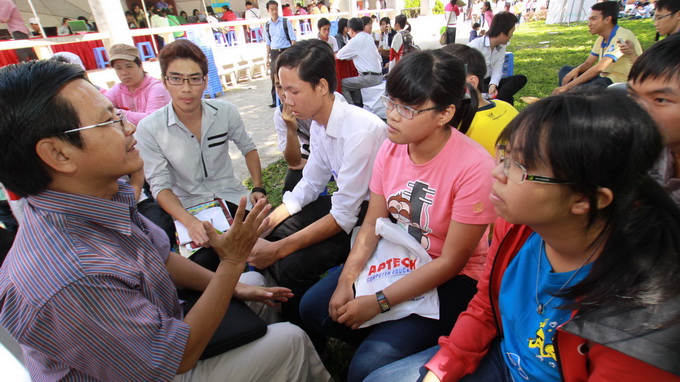 Tu van huong nghiep: To chat phu hop voi nganh du lich?