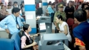 Sinh viên được mua vé tàu xe dịp Tết Quý Tỵ 2013 trực tiếp tại trường