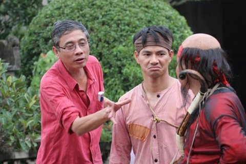 Chi 100 trieu dong de Xuan Hinh dien hai Tet