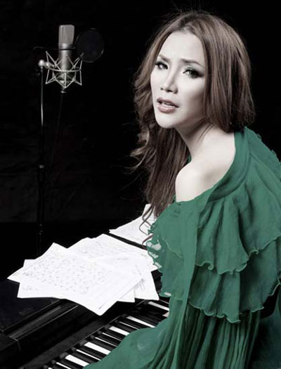 Hồ Quỳnh Hương sẽ thay thế vị trí HLV của Thu Minh tại Giọng hát Việt 2013?