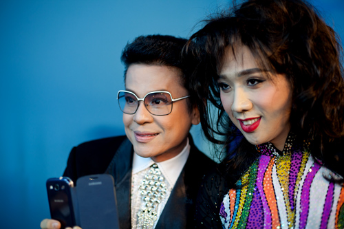 Anh hau truong MC Tran Thanh gia gai