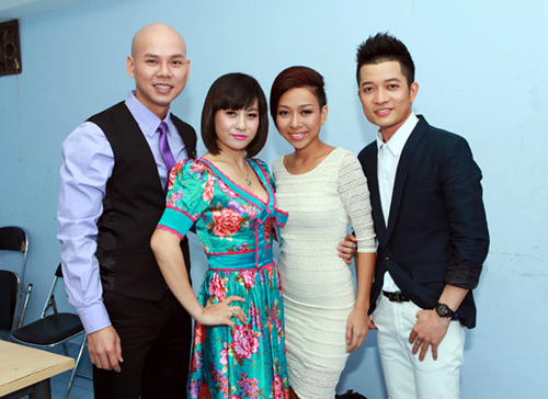 Khuong Ngoc treu choc Vy Oanh phia sau hau truong Cap doi hoan hao