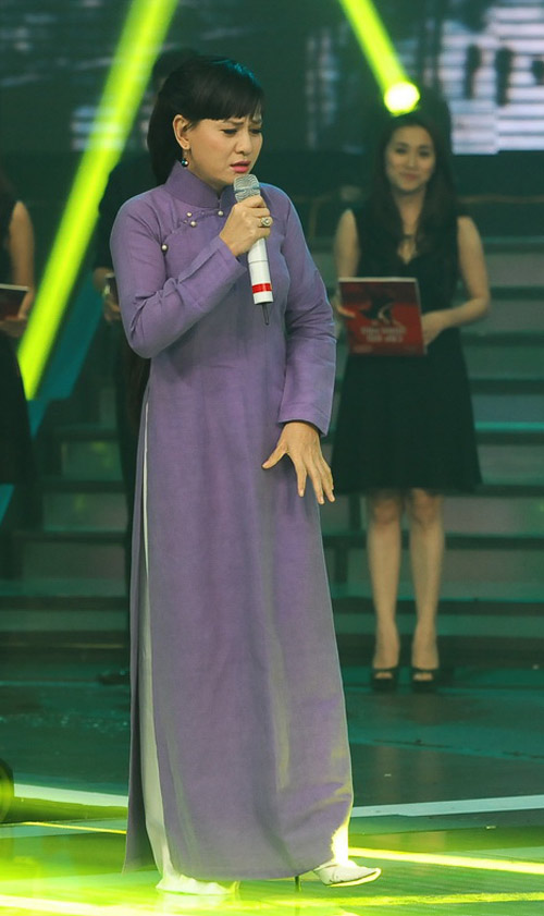 Nhung co dau xinh dep trong dem liveshow 2 Cap doi hoan hao