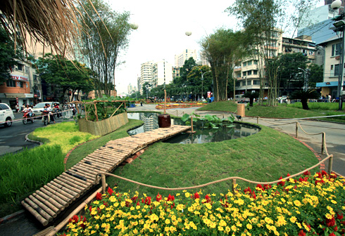 Duong hoa Nguyen Hue 2013: Ky niem 10 nam mot net van hoa Tet cua Sai Gon
