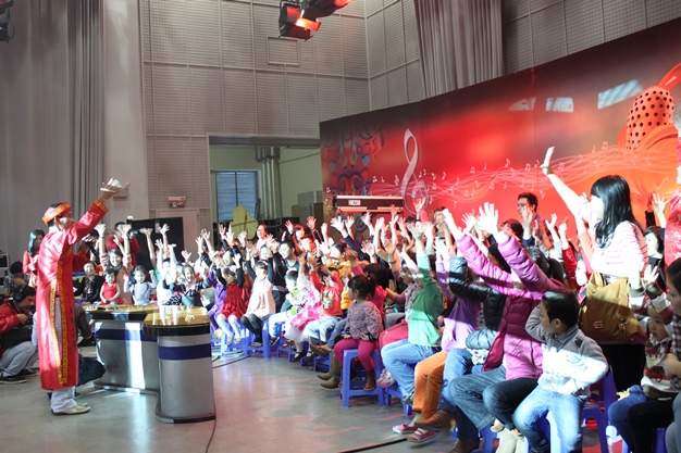 Gala Tet Do Re Mi 2013: He lo anh hau truong ghi hinh