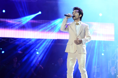 Ya Suy bat ngo gianh ngoi quan quan Vietnam Idol 2012