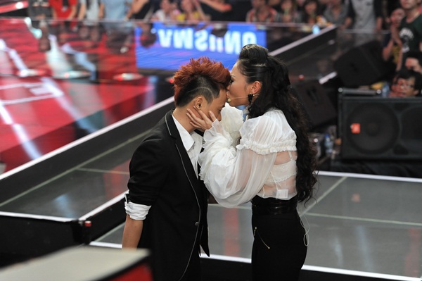 Cong su noi gi ve danh hieu diva danh cho Thu Minh?