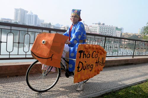 Tao quan dap xe dap keu goi khong vut tui xuong ho
