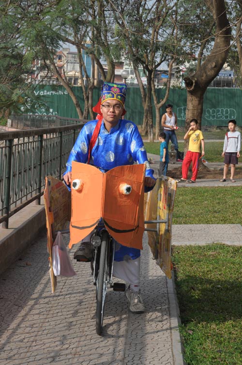 Tao quan dap xe dap keu goi khong vut tui xuong ho
