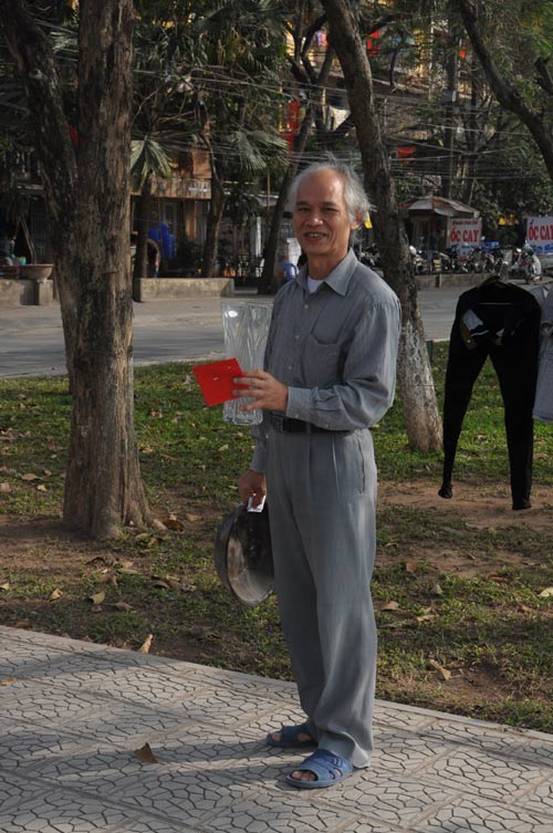 Tet ong Tao 2013: Tha ca, khong vut rac duoc...bao li xi