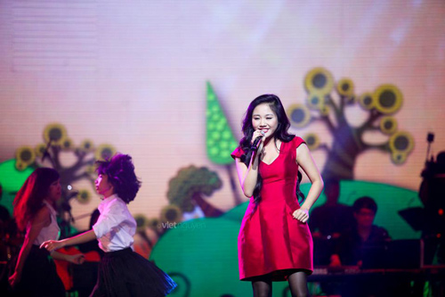 Fan nữ 