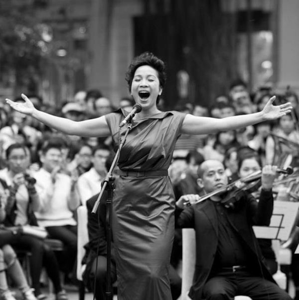 diva Mỹ Linh thể hiện sự mạnh mẽ, 'bùng cháy' khi biểu diễn