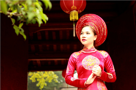 Đức Hùng, Minh Quân và Mỹ Dung chúc khán giả một năm mới an khang, thịnh vương, vạn sự như ý.