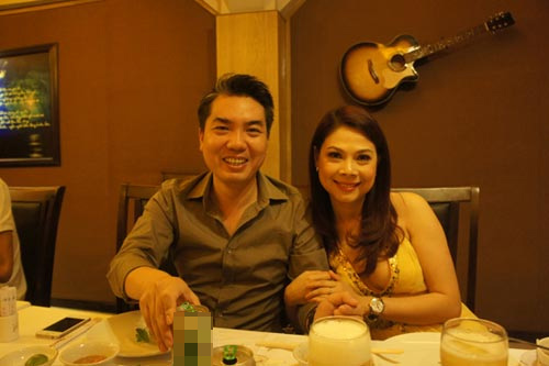 Vợ chồng Hà Hồ đón Valentine trên máy bay, Ca nhạc - MTV, Ho Ngoc Ha, Ha Ho, Thanh Thao, Dong Nhi, Bao Anh, valentine, le tinh nhan, 14/2, nguoi yeu, ban trai, ca sy, ca nhac, tin tuc