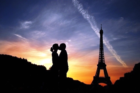 Valentine \'dac biet\' cua du hoc sinh