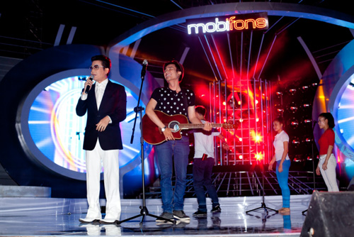 Vui nhon cung \