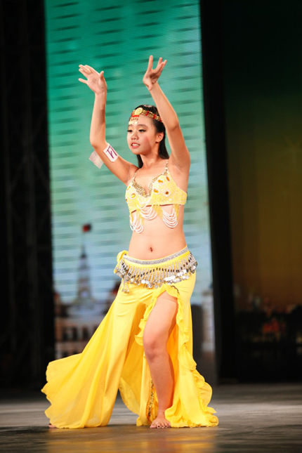 Got Talent: Nuốt rắn lục, ăn chuối thổi kèn trở lại