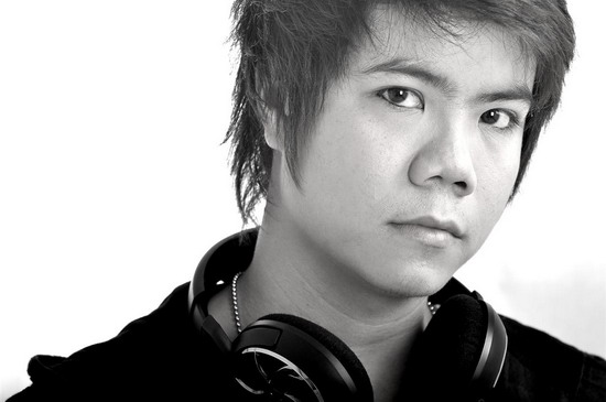 Dinh Manh Ninh hung chiu bua riu du luan khi che bai Ya Suy