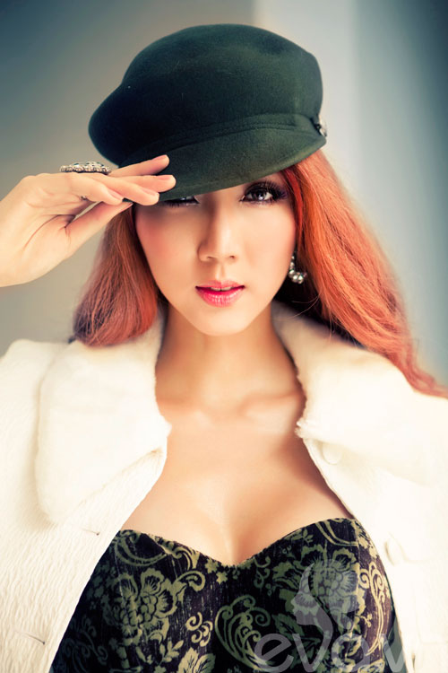 Bảo Anh tham gia 