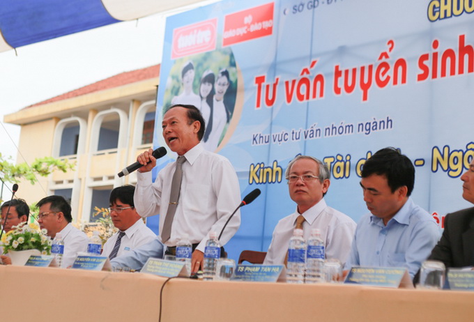 Tu van tuyen sinh: Co hoi viec lam nganh xay dung cau duong, ky thuat cong nghe?