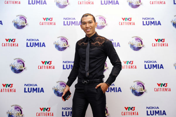 Luong Manh Hai, Dong Nhi chinh thuc tro thanh MC \