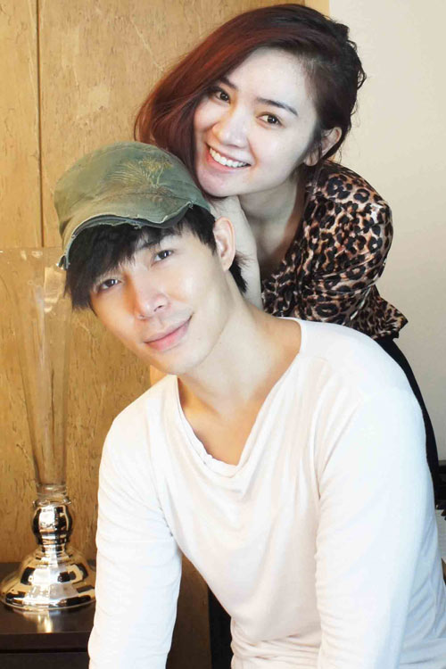 Ngoc Oanh va Nathan Lee nho Thu Minh day hat