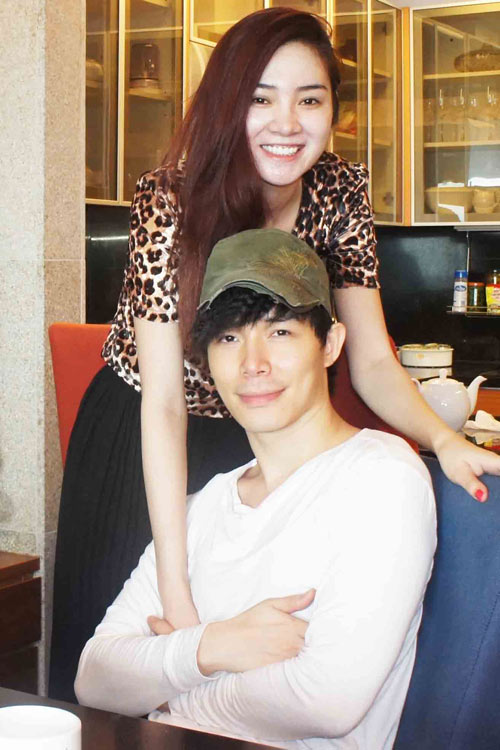 Ngoc Oanh va Nathan Lee nho Thu Minh day hat