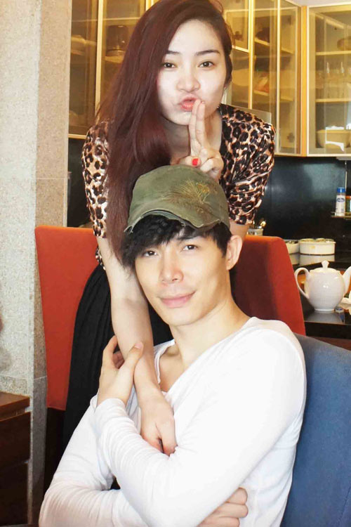 Ngoc Oanh va Nathan Lee nho Thu Minh day hat