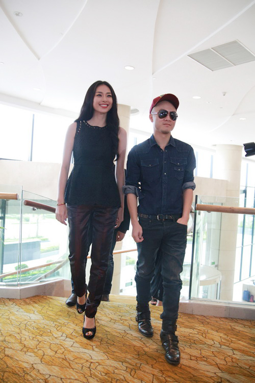 Ngo Thanh Van tren \'ghe nong\' tuyen quan project runway