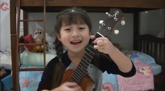 Nhóc tì Thái Lan cover Kiyomi gây sốt cộng đồng mạng