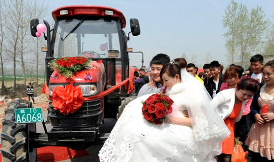 Những màn rước dâu độc đáo nhất thế giới