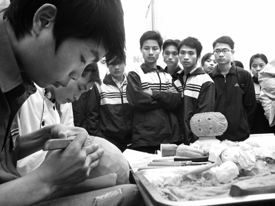 Số học sinh vào trường nghề ngày một ít
