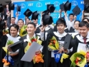 Sinh viên ra trường làm thơ \