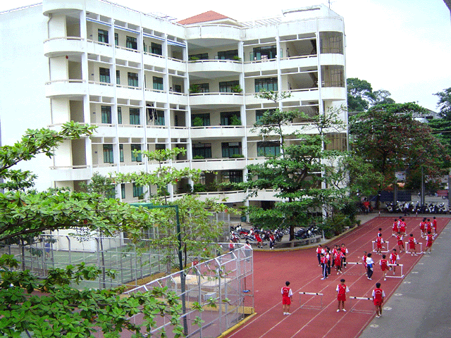Dai Hoc Su Pham TPHCM cong bo ti le choi nam 2014